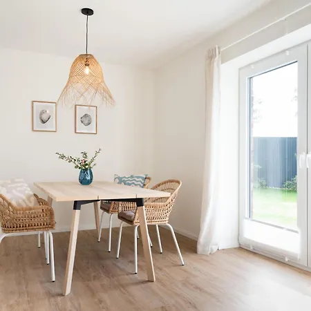 Kuestenbutze - Modernes Fuer 6 Im Beach-style Mit Vollausgestatteter Kue By Interhome Appartement *