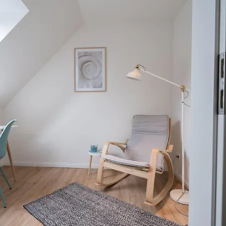Kuestenbutze - Modernes Fuer 6 Im Beach-style Mit Vollausgestatteter Kue By Interhome Lägenhet Mildstedt