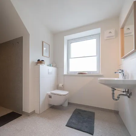 Kuestenbutze - Modernes Fuer 6 Im Beach-style Mit Vollausgestatteter Kue By Interhome Mildstedt