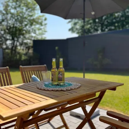 Kuestenbutze - Modernes Fuer 6 Im Beach-style Mit Vollausgestatteter Kue By Interhome Lägenhet *