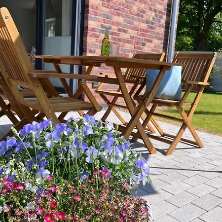 Kuestenbutze - Modernes Fuer 6 Im Beach-style Mit Vollausgestatteter Kue By Interhome Mildstedt